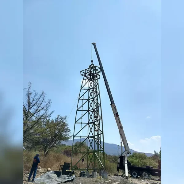 Planeación y construcción de instalaciones deportivas al aire libre, con enfoque en la gestión de riesgos y bajo impacto ambiental.